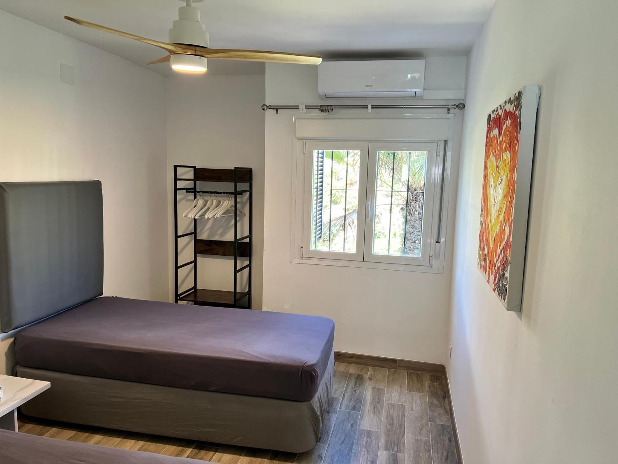 Newly Renovated 2 Bedroom Beachfront House Sitio de Calahonda Екстериор снимка