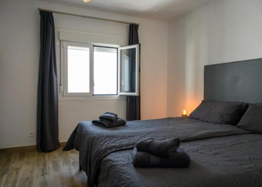 Newly Renovated 2 Bedroom Beachfront House Sitio de Calahonda Екстериор снимка